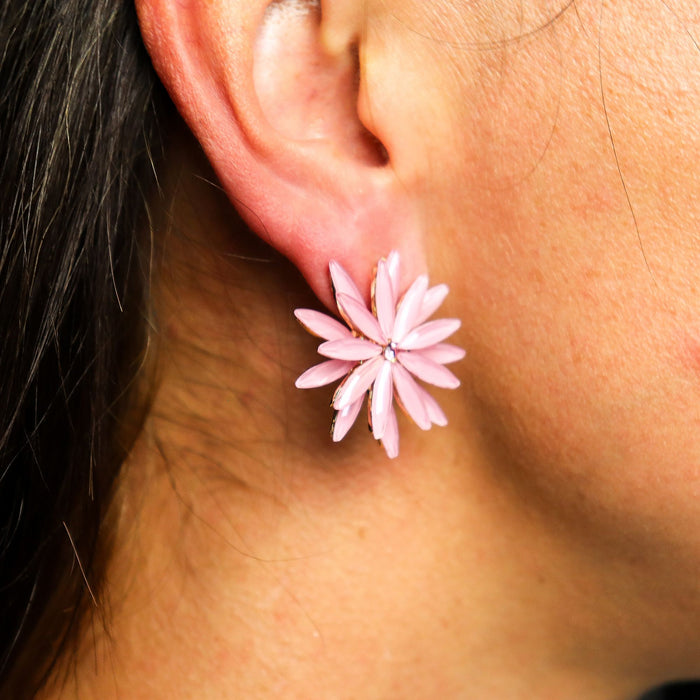 Soft Pink - Vintage Glass - Flower Earrings